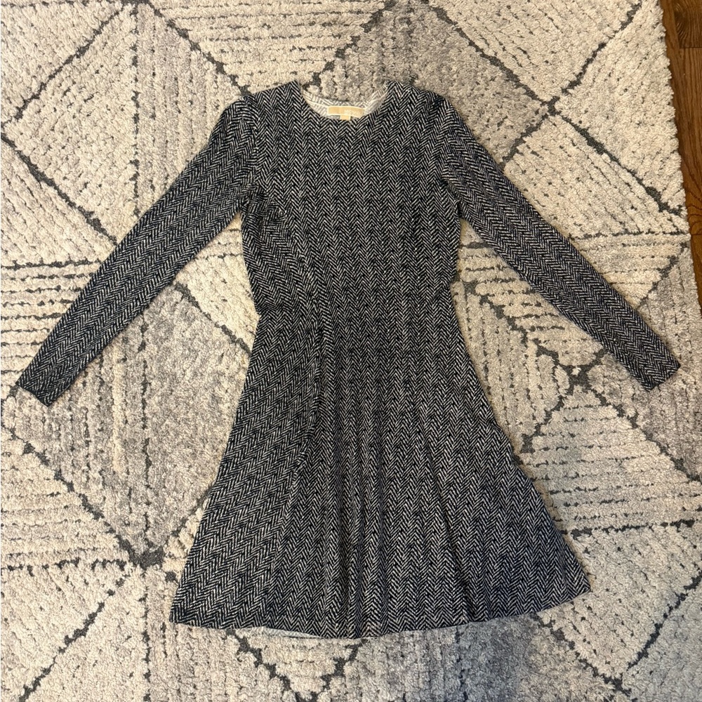Michael Kors Black and White Long-Sleeve Fit-and-Flare Knit Dress
